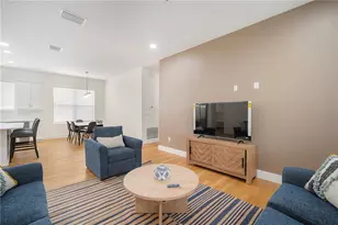 13612 N 22nd St, Tampa, FL 33613 - Photo 9