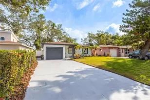 8335 42nd Ave N, Saint Petersburg, FL 33709 - Photo 29