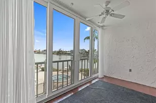 105 Island Way, Clearwater Beach, FL 33767 - Photo 25