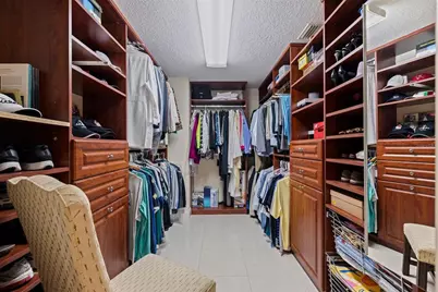 1 Beach Drive SE #2011, Saint Petersburg, FL 33701 - Photo 25