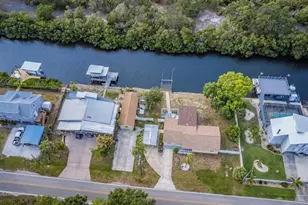 3225 W Shell Point Rd, Ruskin, FL 33570 - Photo 9
