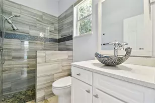 1460 Kensington Woods Dr, Lutz, FL 33549 - Photo 59