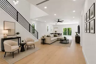 2501 Quincy St S, Saint Petersburg, FL 33711 - Photo 5