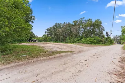 19057 Malabar Avenue, Spring Hill, FL 34610 - Photo 9