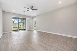 7276 Notched Pne Bnd, Wesley Chapel, FL 33545 - Photo 17