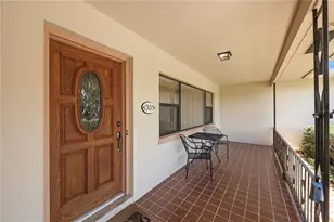 1305 Marion Dr S, Saint Petersburg, FL 33707 - Photo 35