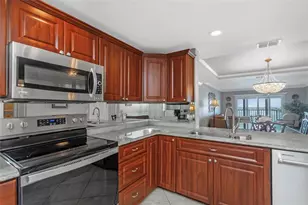 7300 Sun Island Dr S, South Pasadena, FL 33707 - Photo 15