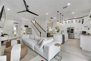 6512 Simone Shores Cir, Apollo Beach, FL 33572 - Photo 11