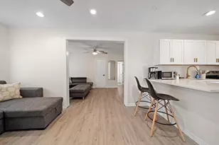 608 Bay Esplanade, Clearwater Beach, FL 33767 - Photo 7