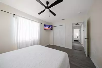 608 Bay Esplanade, Clearwater Beach, FL 33767 - Photo 21