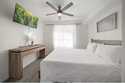 608 Bay Esplanade, Clearwater Beach, FL 33767 - Photo 23