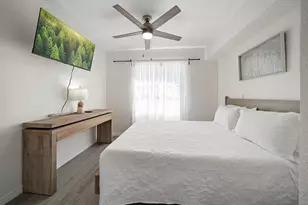 608 Bay Esplanade, Clearwater Beach, FL 33767 - Photo 23