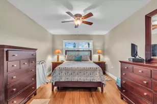 5725 80th St N, Saint Petersburg, FL 33709 - Photo 7
