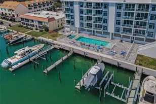 415 Island Way, Clearwater Beach, FL 33767 - Photo 63