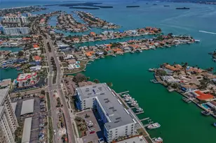 415 Island Way, Clearwater Beach, FL 33767 - Photo 73