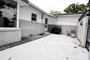 38819 Otis Allen Rd, Zephyrhills, FL 33540 - Photo 9