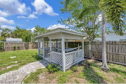 4619 W Bay Villa Avenue, Tampa, FL 33611 - Photo 27