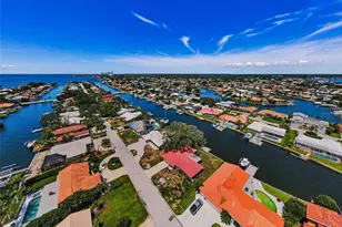 2053 Iowa Ave NE, Saint Petersburg, FL 33703 - Photo 55