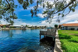 2053 Iowa Ave NE, Saint Petersburg, FL 33703 - Photo 7