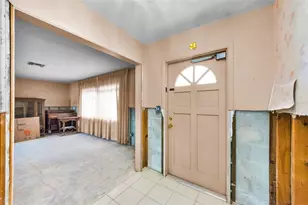 2053 Iowa Ave NE, Saint Petersburg, FL 33703 - Photo 31