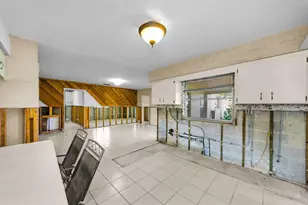 2053 Iowa Ave NE, Saint Petersburg, FL 33703 - Photo 35