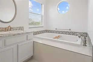 1191 Darlington Oak Dr NE, Saint Petersburg, FL 33703 - Photo 59