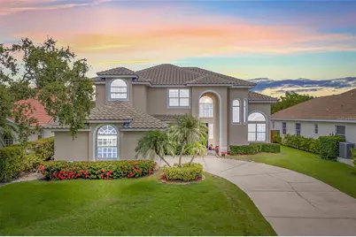 1191 Darlington Oak Drive NE, Saint Petersburg, FL 33703 - Photo 1