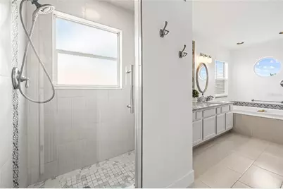 1191 Darlington Oak Drive NE, Saint Petersburg, FL 33703 - Photo 21