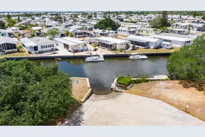 250 S Port Royal Lane, Apollo Beach, FL 33572 - Photo 33