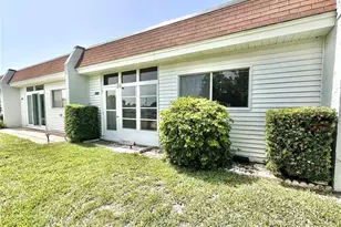 13926 Mission Oaks Blvd, Seminole, FL 33776 - Photo 23