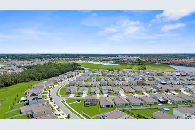 17005 Avon Dive Lane, Wimauma, FL 33598 - Photo 11