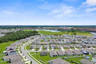 17005 Avon Dive Ln, Wimauma, FL 33598 - Photo 11