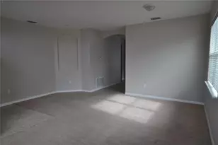 929 Krenson Woods, Lakeland, FL 33813 - Photo 5