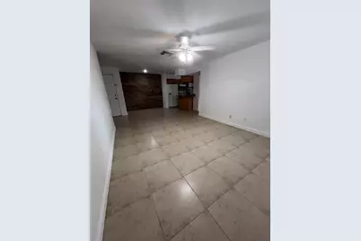 226 Thorn Tree Place #226, Brandon, FL 33510 - Photo 7