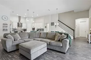 808 Vittorio Pl, Brandon, FL 33511 - Photo 17