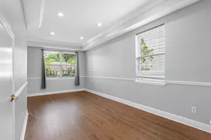 8806 Bayaud Dr, Tampa, FL 33626 - Photo 9