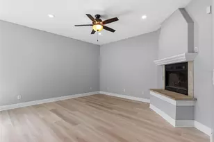 8806 Bayaud Dr, Tampa, FL 33626 - Photo 17