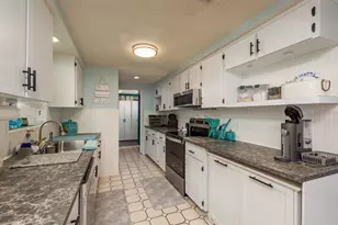 7901 Marlboro Dr, Port Richey, FL 34668 - Photo 7