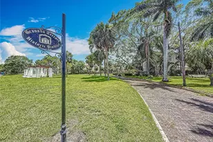 301 23rd Ave NE, Saint Petersburg, FL 33704 - Photo 39