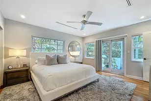 301 23rd Ave NE, Saint Petersburg, FL 33704 - Photo 17