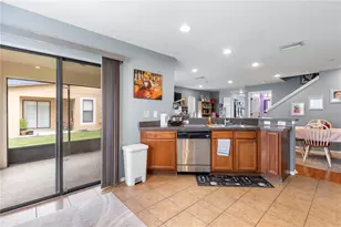 2628 Oleander Lakes Dr, Brandon, FL 33511 - Photo 11