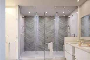 400 Central Ave, Saint Petersburg, FL 33701 - Photo 3