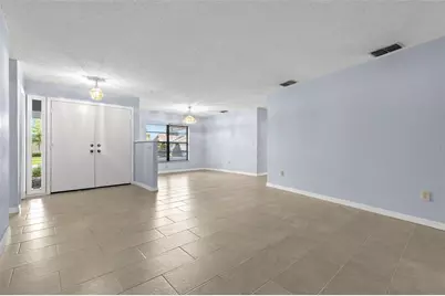 14164 Fennsbury Drive, Tampa, FL 33624 - Photo 7