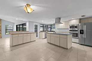 14164 Fennsbury Dr, Tampa, FL 33624 - Photo 13