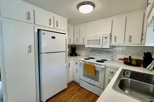 34091 Alamanda Dr N, Pinellas Park, FL 33781 - Photo 7