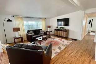 34091 Alamanda Dr N, Pinellas Park, FL 33781 - Photo 7