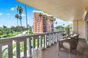 1200 N Shore Dr NE, Saint Petersburg, FL 33701 - Photo 5