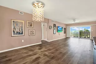 1200 N Shore Dr NE, Saint Petersburg, FL 33701 - Photo 13