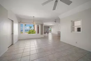 43 Edgewater Dr, Dunedin, FL 34698 - Photo 25