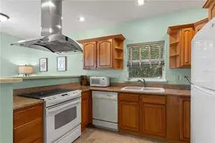 6517 Dimarco Rd, Tampa, FL 33634 - Photo 5
